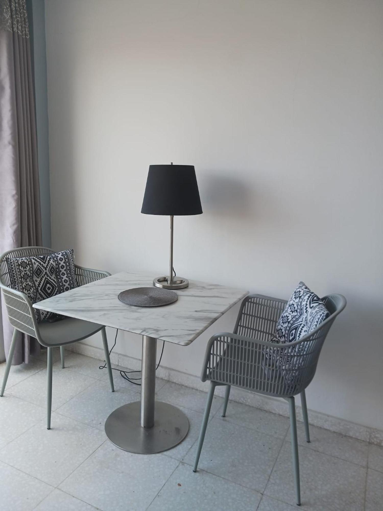 Modern Sea View Apartment Regina Gardens 파포스 외부 사진